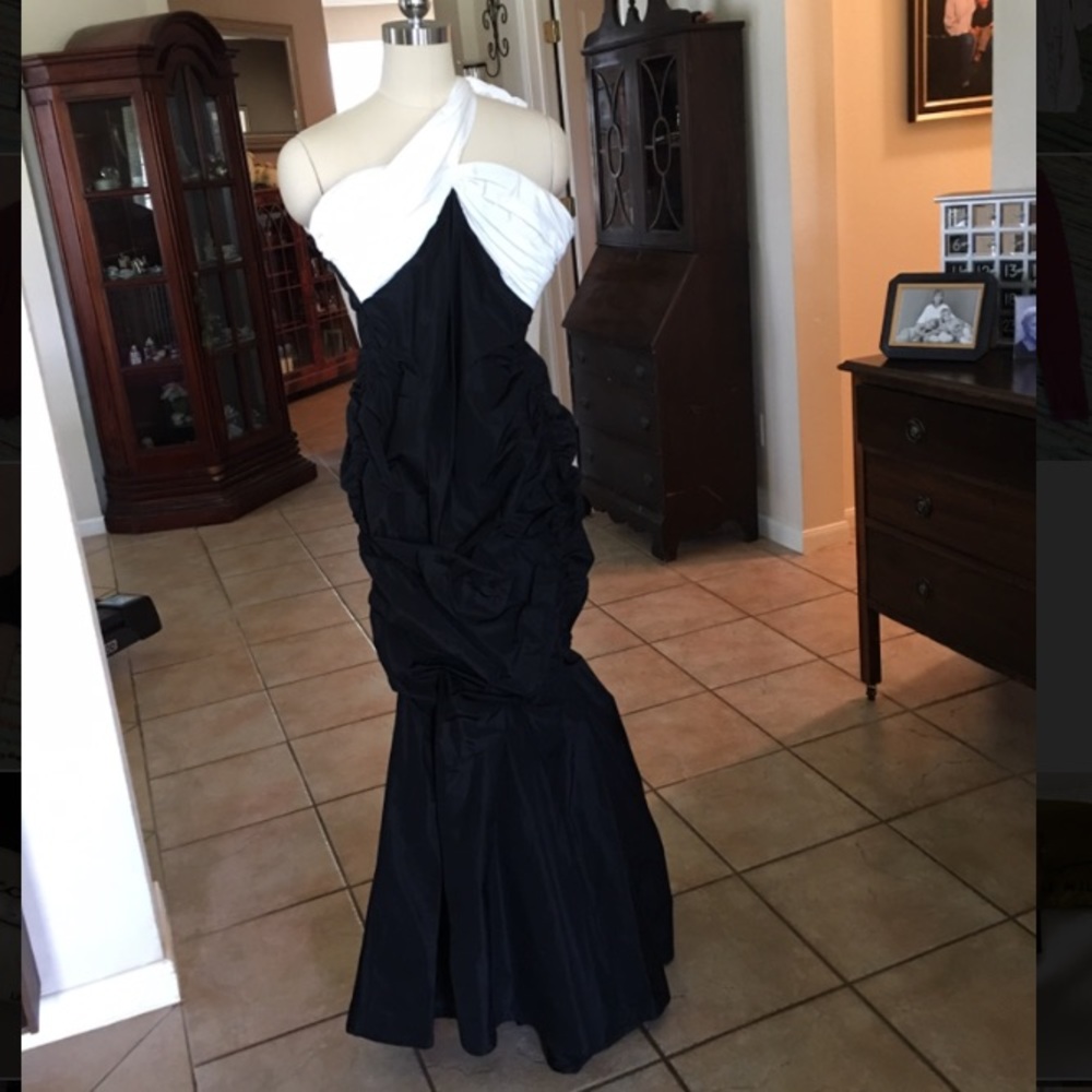 Nicole bakti cocktail dress